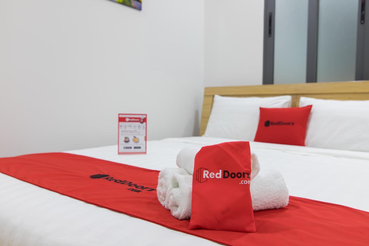 Nhà khách Reddoorz Premium Near E-town